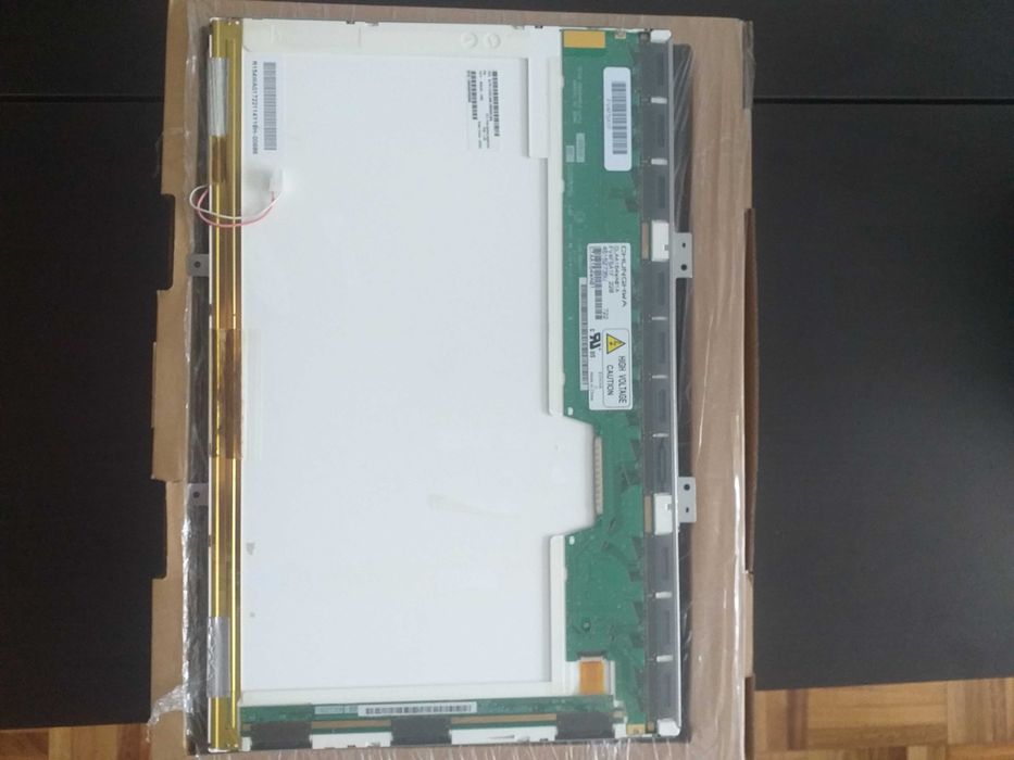 15.4" Used LCD Screen for Laptop64752320329858121