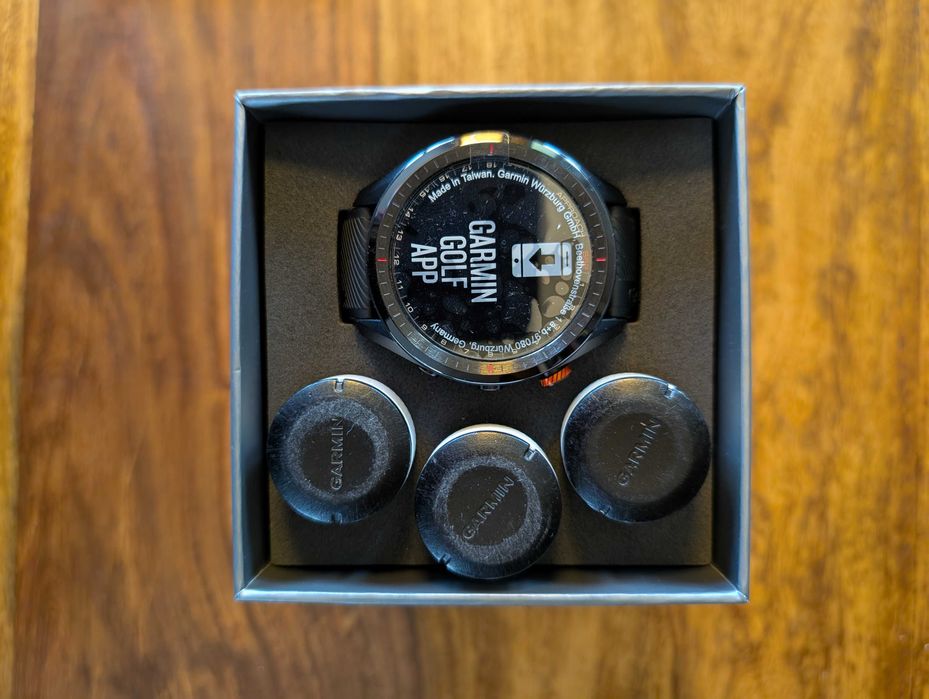 Zegarek Garmin Approach S62 w doskonałym stanie oraz 3 czujniki CT10.