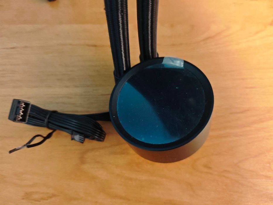 Водяне охолодження для процесора MSI MAG Core Liquid 240