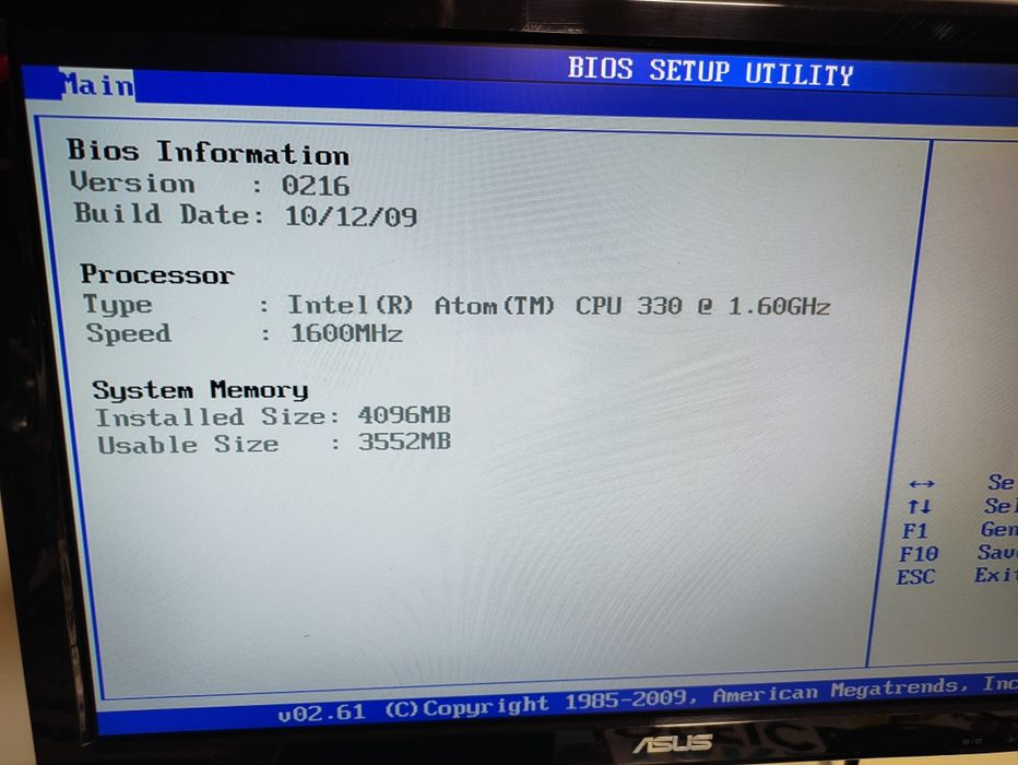 Mini PC Asus Intel Atom 330