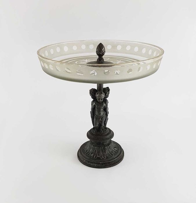 Patera w stylu neobarokowym - Artur Buchman-Wrocław -XIX w. - rzadkość