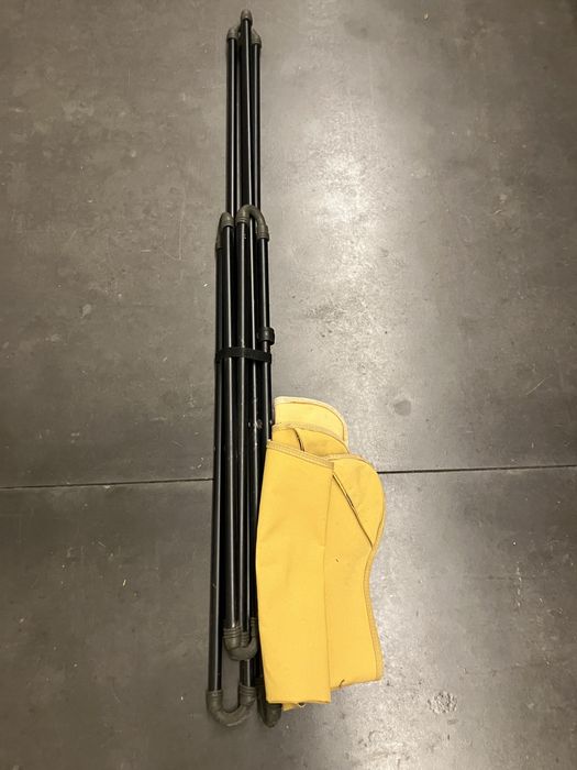 Vendo 2 cadeiras dobraveis