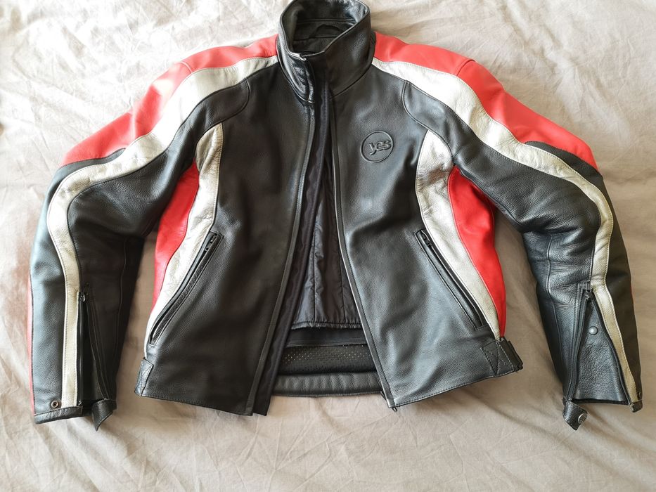 Fato combinado motard em couro marca YES  tamanho M