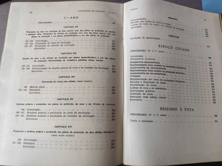 Livro Antigo - Compêndio de Desenho, de António Carreira.