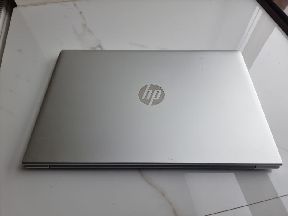 HP ProBook 450 G8 / Core i7-1165G7  / 8gb / 256gb