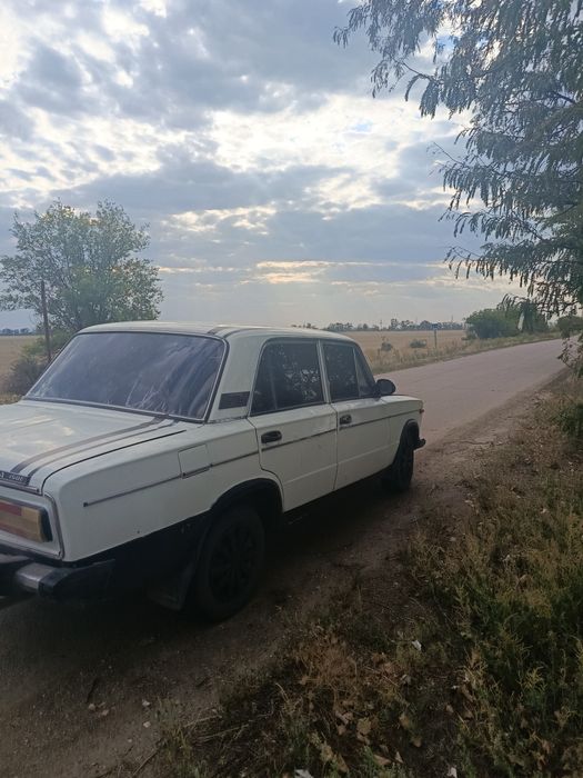 Продам авто ваз 2106