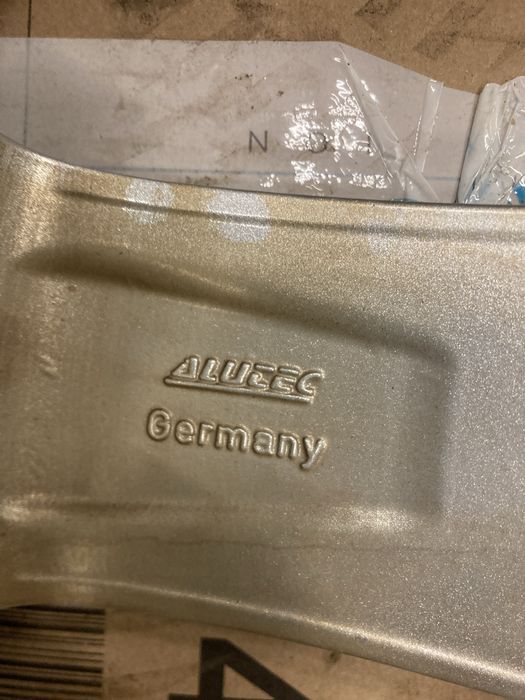 4x felgi aluminiowe alutec  19 5x112 et40 oc70 7.5J