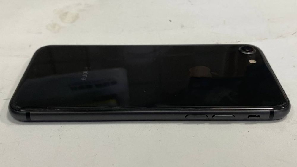 Iphone 8 64 gbbb