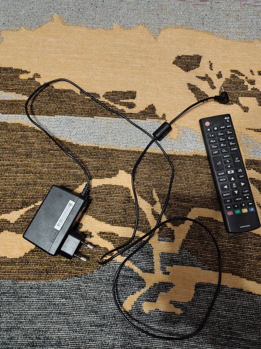 Телевізор LG 24MT49S-pz