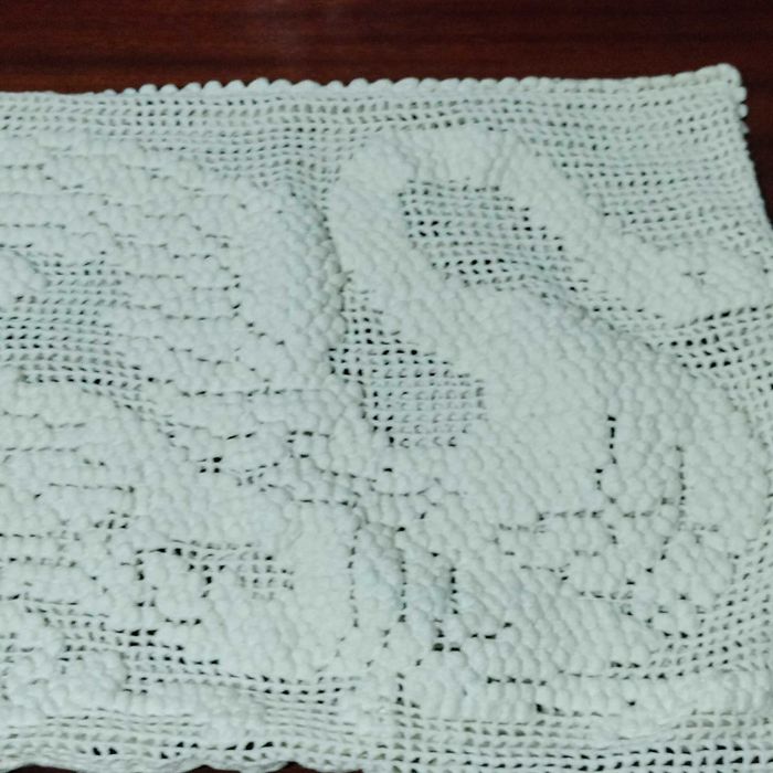 Capa de Almofada em Crochet Filet ( Artesanal )