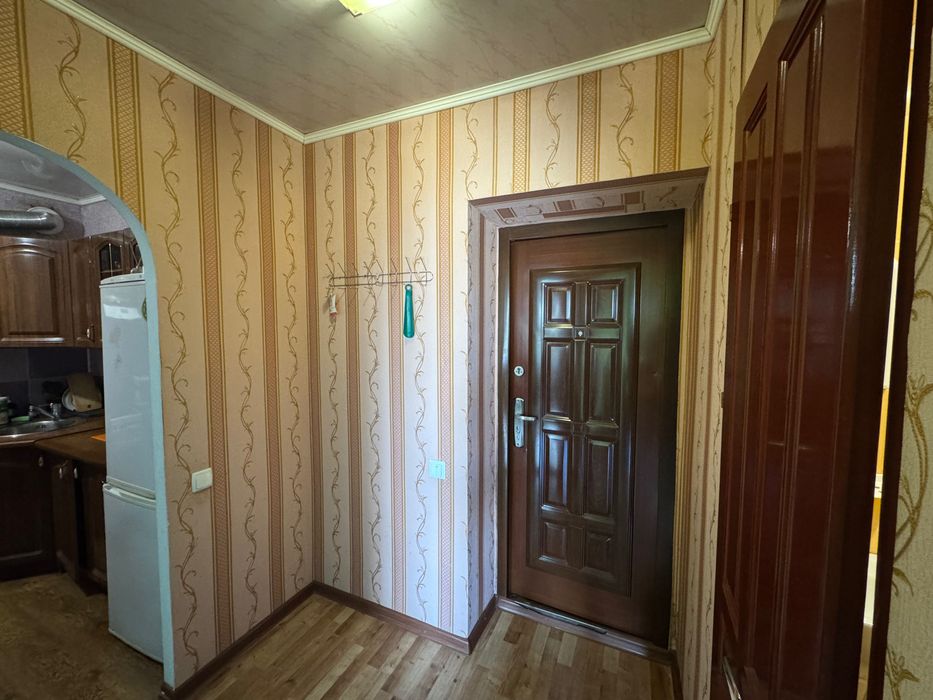 Продається 2к квартира смт. Заводське