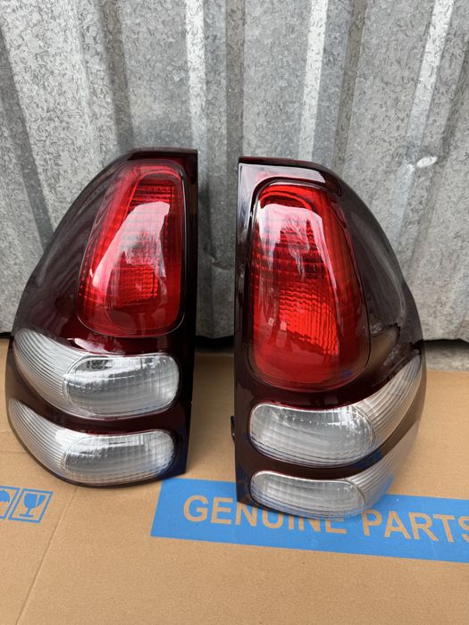 Задние фонари Toyota Prado 120