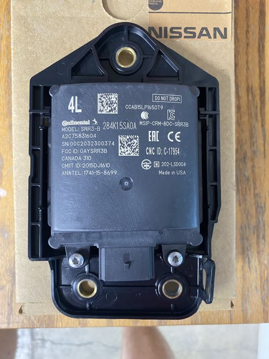 Nissan Leaf-2/21-25р Фара R/Решітка Original