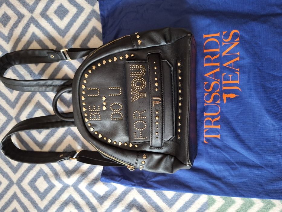 Жіночий    рюкзак TRUSSARDI