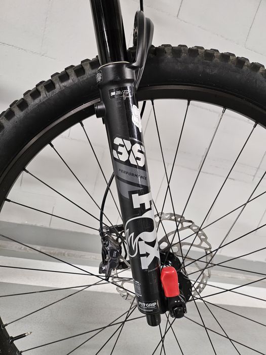 Sprzedam rower Focus Jam 6.9 S 2024 na Fox 150mm skoku Shimano XT