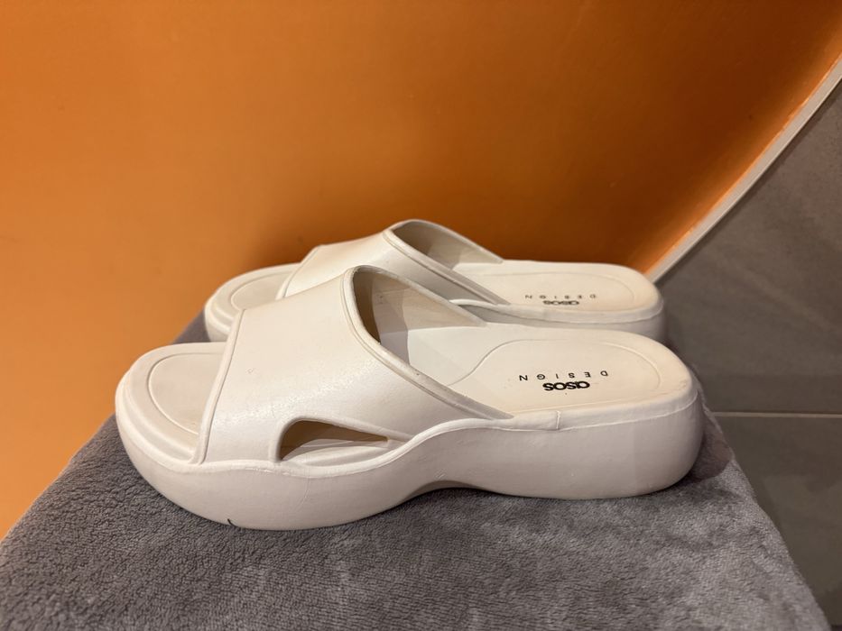 Klapki asos  Rozmiar 38