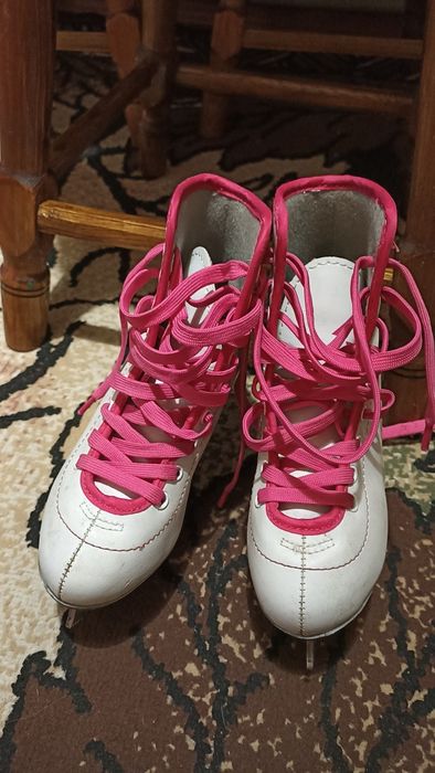 Продам детские коньки