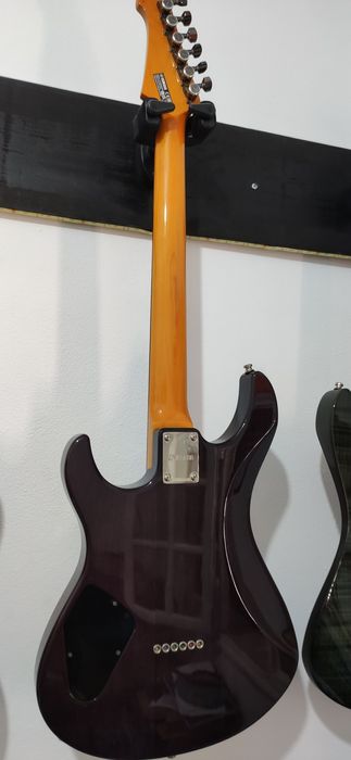 Yamaha pacífica 611