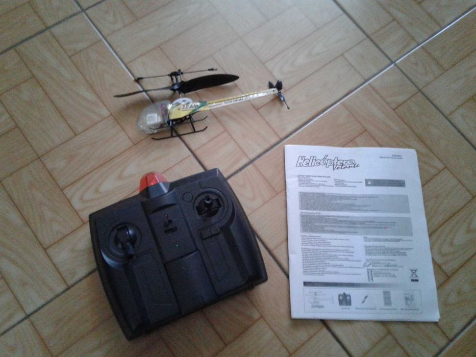 Helicóptero voador recarregável, como NOVO!