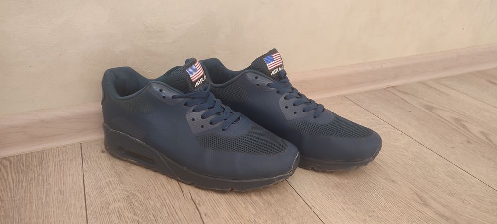 Продам кросовки Nike air max