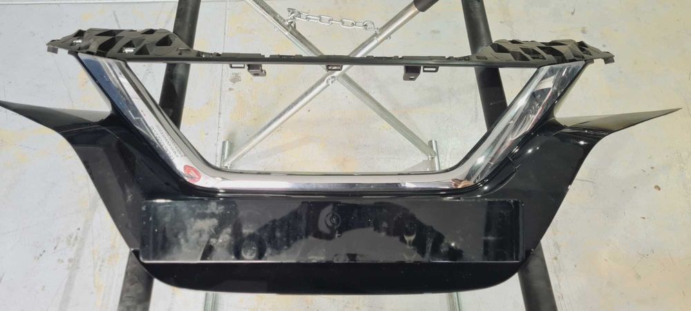 Nissan leaf - Friso dianteiro para choques frente