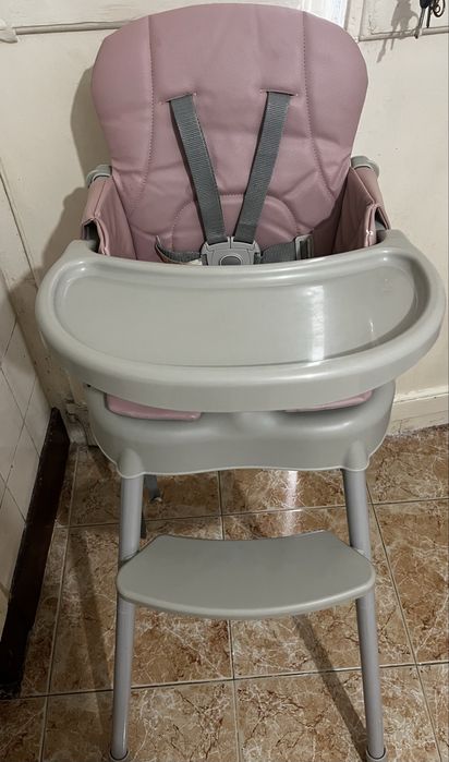 Cadeira de papa cor rosa