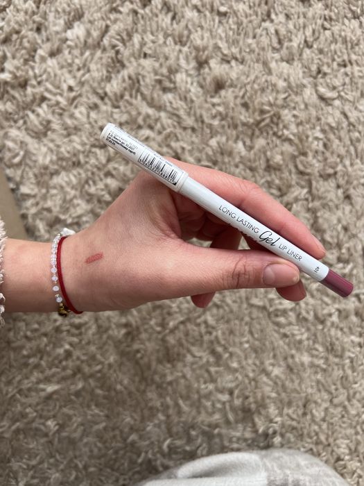 Лот косметики з плойкою гофре , набір