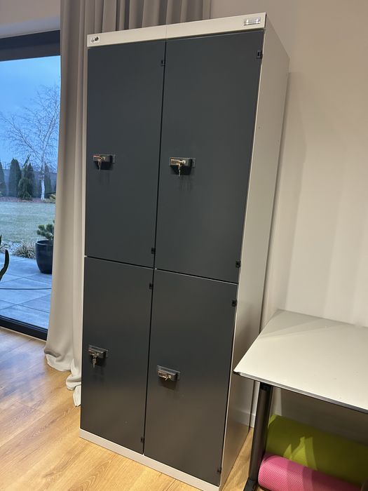 Szafa metalowa warsztatowa Garant - 4 drzwi solidna zamykana jak nowa.