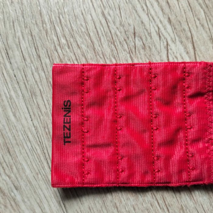 Usztywniany biustonosz Tezenis 75B duży push-up