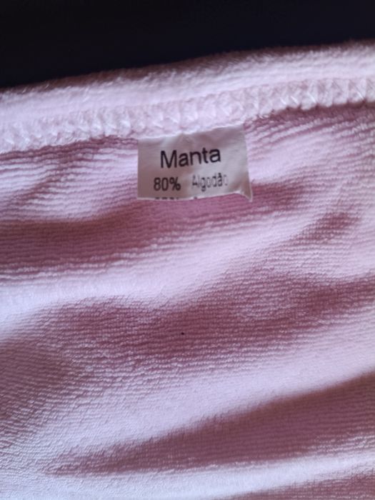 Manta de Bebé Rosa com Capuz – Suave e Confortável
