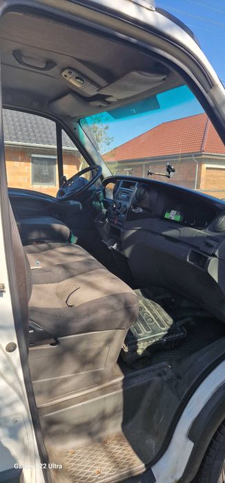 Sprzedaż samochodu ciężarowego marki Iveco Daily z 2012 roku