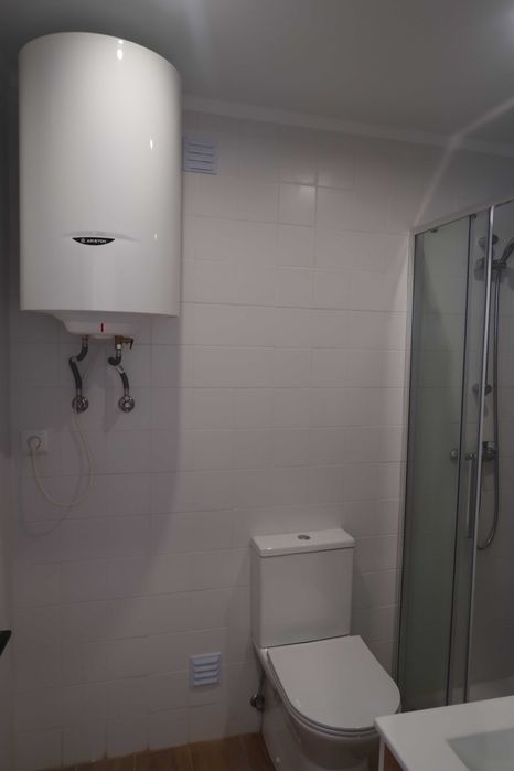 Magnífico T0 Remodelado, junto à Estação do Cacém