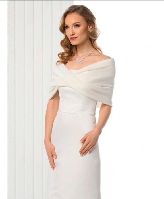 Etola plus rękawy suknia ślubna