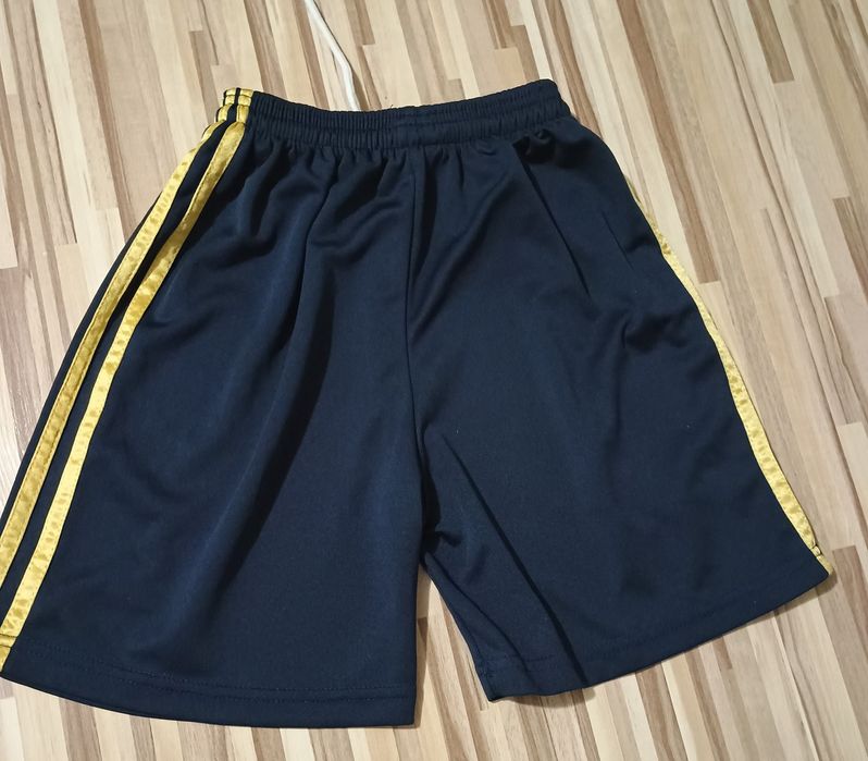 Spodenki Adidas sportowe