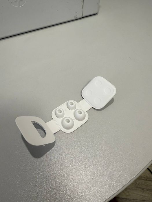 Чохол / бампер для AirPods Pro в ідеальному стані!