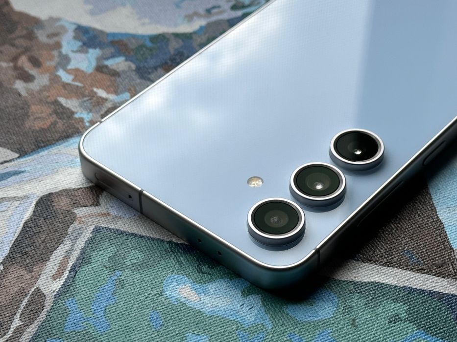 Samsung Galaxy S24 FE 6/128 Duos