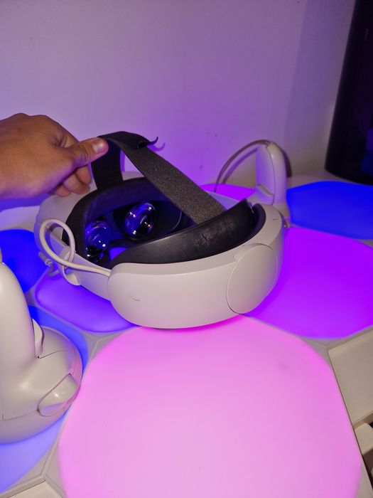 Oculus quest 2 258gb + oryginalna opaska ładująca