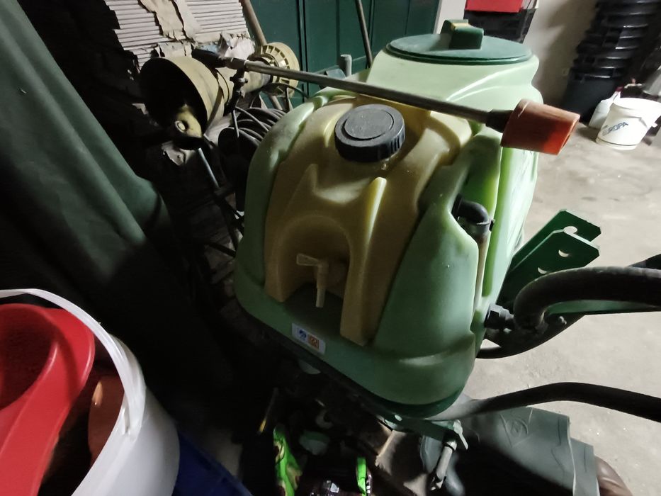 Pulverizador rocha 100litros