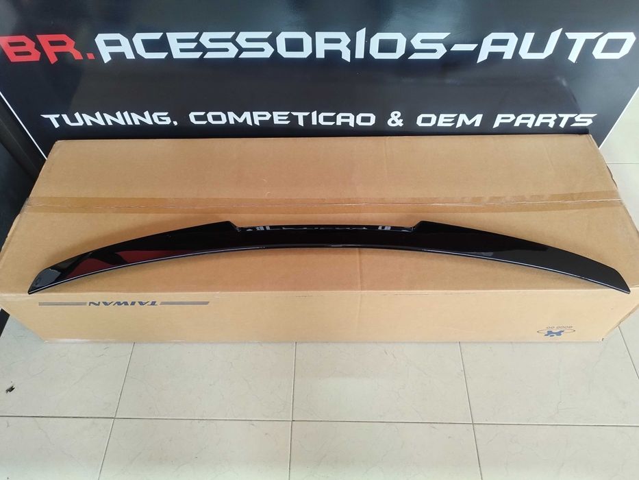 Aileron/Spoiler BMW F32/F33/F36/F30/E90/92/F10/E60 Look M4 Preto Piano