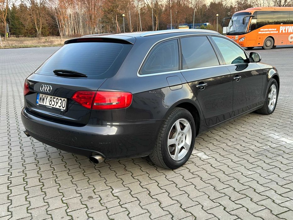 Audi A4 B8 Avant*2.0T**