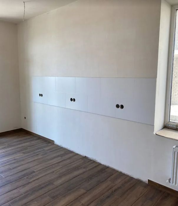 Продаж 2к квартири 77.4 кв. м на вул. Далека