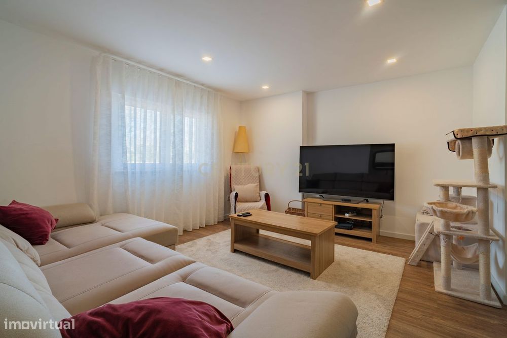 Apartamento T3, res do chão, Marinha Grande
