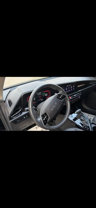 Продам KIA NIRO 2024