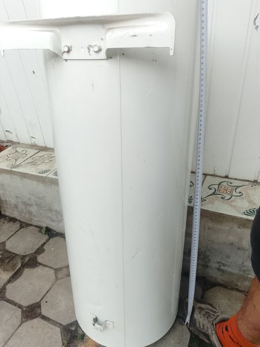 Продам бойлер Ariston