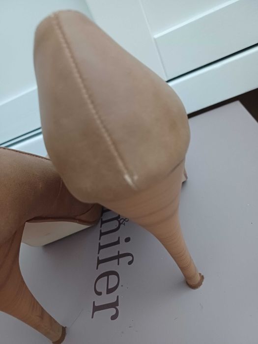 Kremowe/ beżowe szpilki Jennyfery r. 39