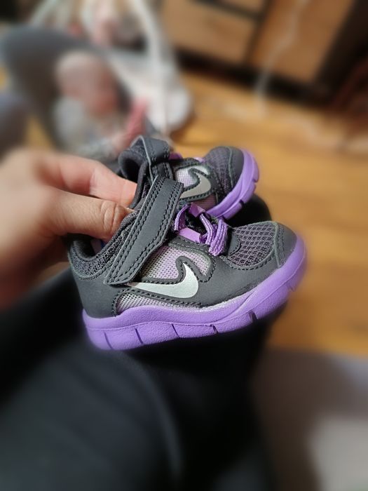 Buciki Nike niemowlęce rozmiar 17