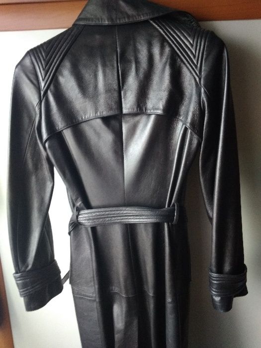 Шкіряний плащ довгий