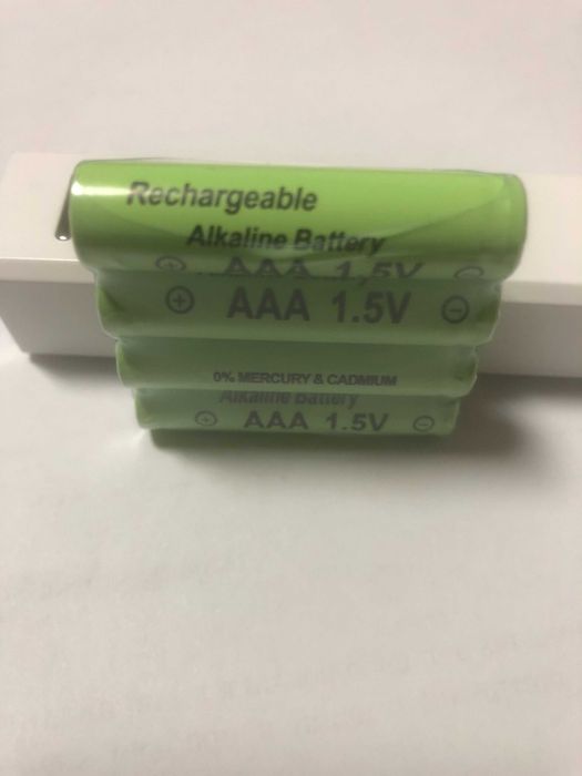 Pilhas Recarregaveis  (  AAA ) Novas