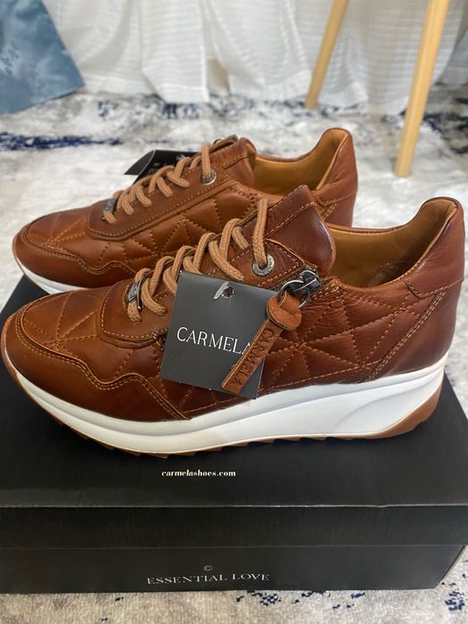 Tenis em Pele Carmela