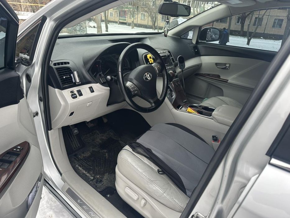 Продаеться Venza